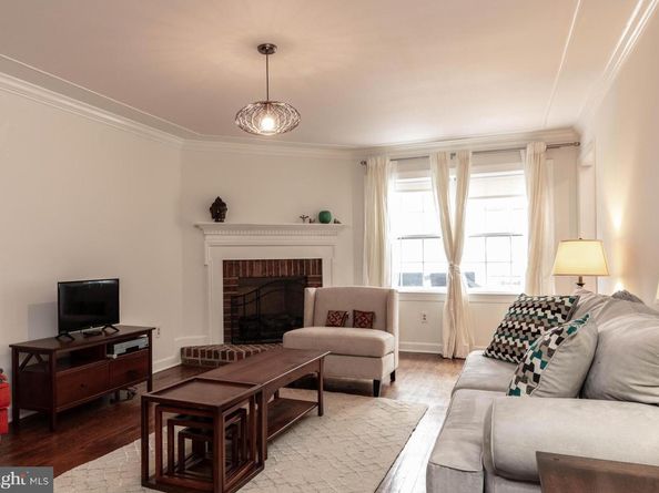 6304 Chaucer View Circle, Alexandria VA 22304