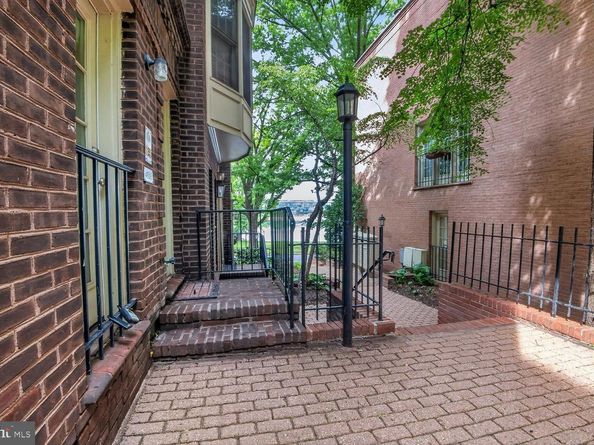 4605 Macarthur Boulevard NW A, Washington DC 20007