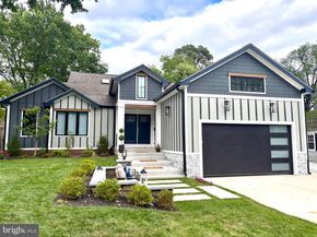 2933 Fairmont Street, Falls Church VA 22042
