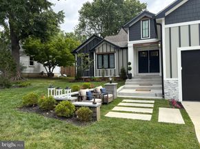 2933 Fairmont Street, Falls Church VA 22042