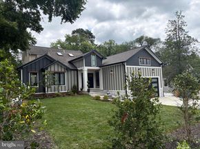 2933 Fairmont Street, Falls Church VA 22042