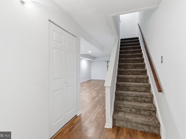 289 Shawmont Avenue E, Philadelphia PA 19128
