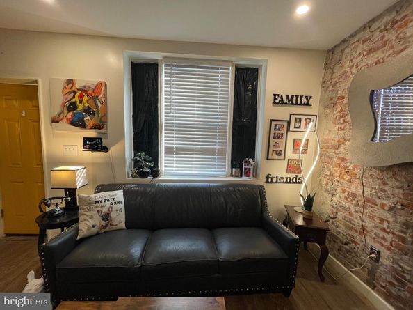2343 Fernon Street, Philadelphia PA 19145