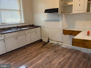 4924 N 8TH Street, Philadelphia PA 19120
