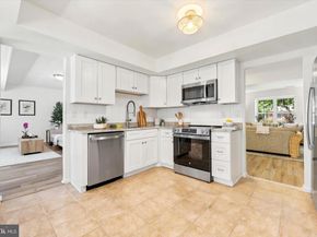 34 Greenwoods Drive, Horsham PA 19044