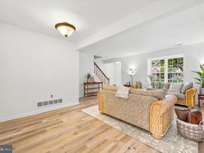 34 Greenwoods Drive, Horsham PA 19044