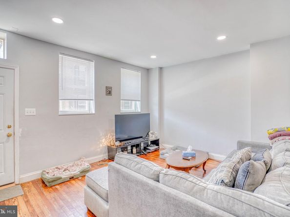 1035 Cantrell Street, Philadelphia PA 19148