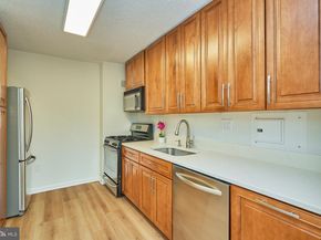 1225 Martha Custis Drive 810, Alexandria VA 22302