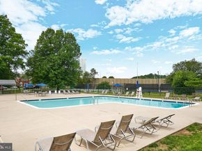 1225 Martha Custis Drive 810, Alexandria VA 22302