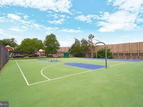 1225 Martha Custis Drive 810, Alexandria VA 22302