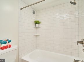1225 Martha Custis Drive 810, Alexandria VA 22302