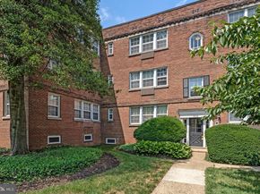 1808 W Abingdon Drive 301, Alexandria VA 22314