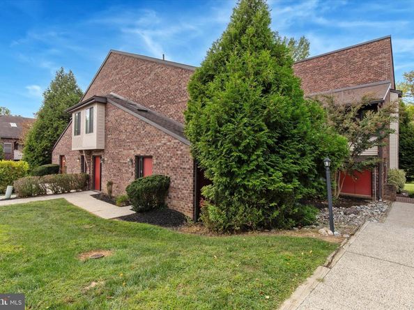 702 Mountainview Drive 702, Chesterbrook PA 19087