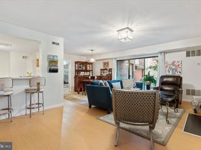 702 Mountainview Drive 702, Chesterbrook PA 19087