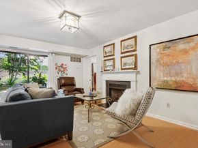 702 Mountainview Drive 702, Chesterbrook PA 19087