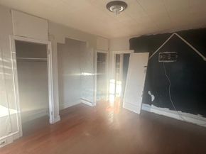 5037 N 8TH Street, Philadelphia PA 19120