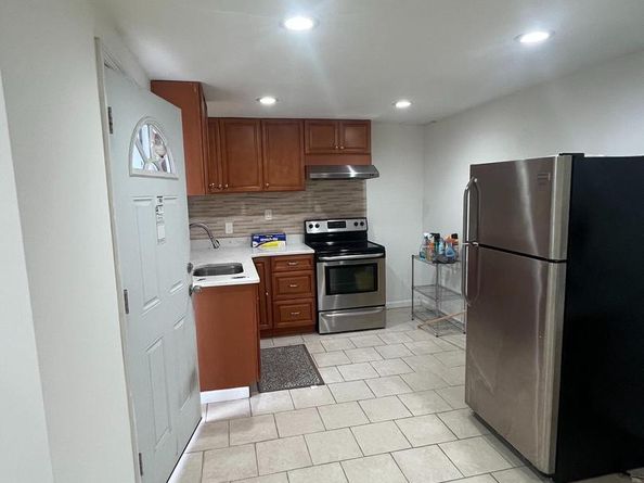 4800 E Roosevelt Boulevard, Philadelphia PA 19124