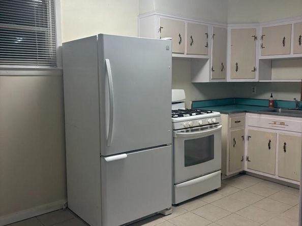 237 Lauriston Street, Philadelphia PA 19128