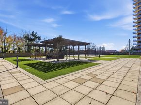 250 S Reynolds Street 508, Alexandria VA 22304