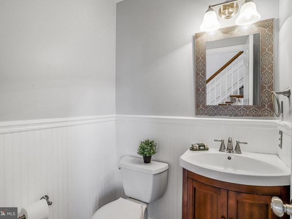 18 Bentridge Court, Potomac MD 20854