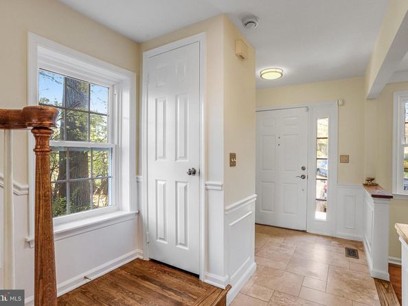 18 Bentridge Court, Potomac MD 20854