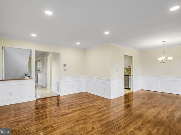 18 Bentridge Court, Potomac MD 20854