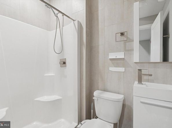 3817 Wallace Street, Philadelphia PA 19104