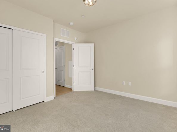 9555 Saintsbury Drive 503, Fairfax VA 22031