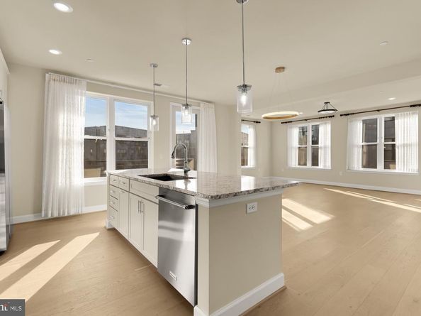 9555 Saintsbury Drive 503, Fairfax VA 22031