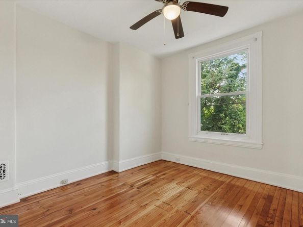 3804 Manayunk Avenue, Philadelphia PA 19128