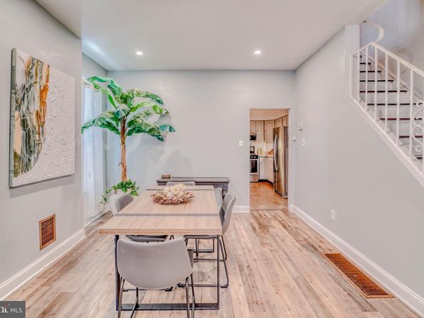 320 Hermitage Street, Philadelphia PA 19128