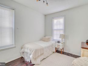 320 Hermitage Street, Philadelphia PA 19128