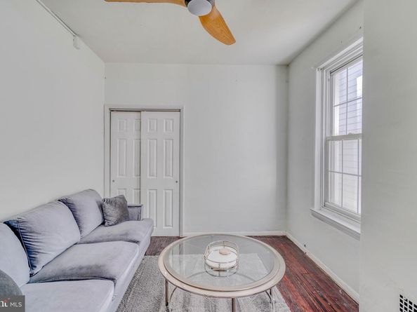 320 Hermitage Street, Philadelphia PA 19128