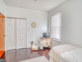 320 Hermitage Street, Philadelphia PA 19128