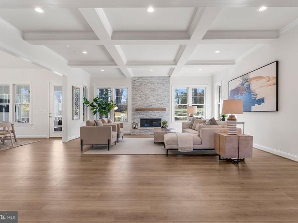 9928 Woodrow Street, Vienna VA 22181