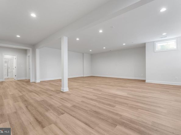 9928 Woodrow Street, Vienna VA 22181