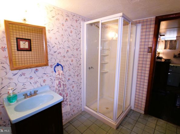 6002 Loretto Avenue, Philadelphia PA 19149