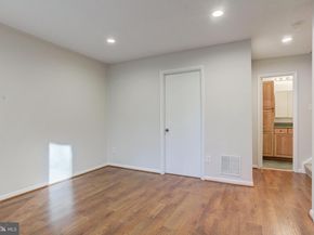 11908 Barrel Cooper Court, Reston VA 20191