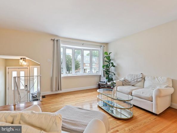 3721 S Hereford Lane, Philadelphia PA 19114