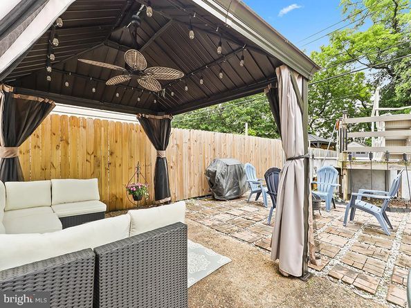 3721 S Hereford Lane, Philadelphia PA 19114