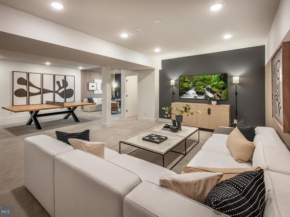 25 Patriot Lane, Horsham PA 19044