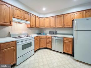 10843 Academy Road, Philadelphia PA 19154