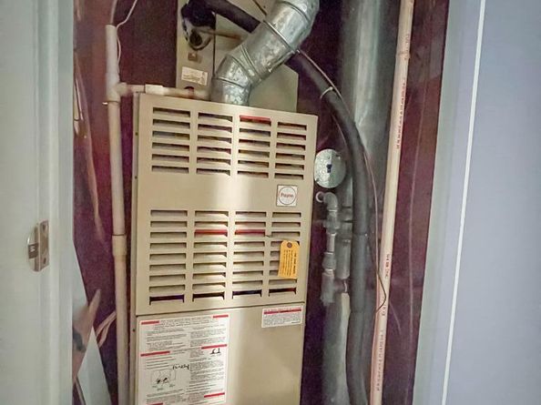 10843 Academy Road, Philadelphia PA 19154