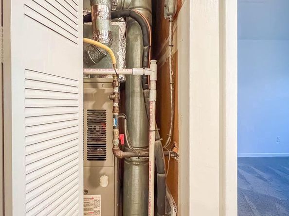 10843 Academy Road, Philadelphia PA 19154