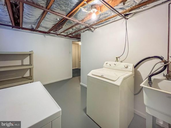 10843 Academy Road, Philadelphia PA 19154