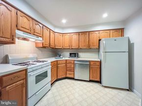 10843 Academy Road, Philadelphia PA 19154