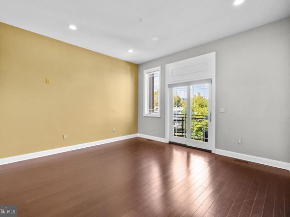 151 V Street NW 4, Washington DC 20001