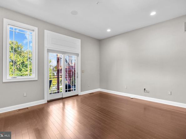 151 V Street NW 4, Washington DC 20001