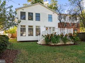 5621 Huntington Parkway, Bethesda MD 20814