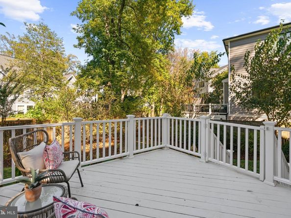 5621 Huntington Parkway, Bethesda MD 20814